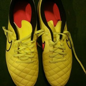 Men's Nike Tiempo Soccer Cleats